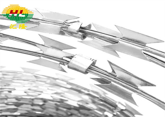 Διασχισμένο καλώδιο κονσερτινών ανοξείδωτου σπειρών 500mm για το ιδιωτικό έδαφος